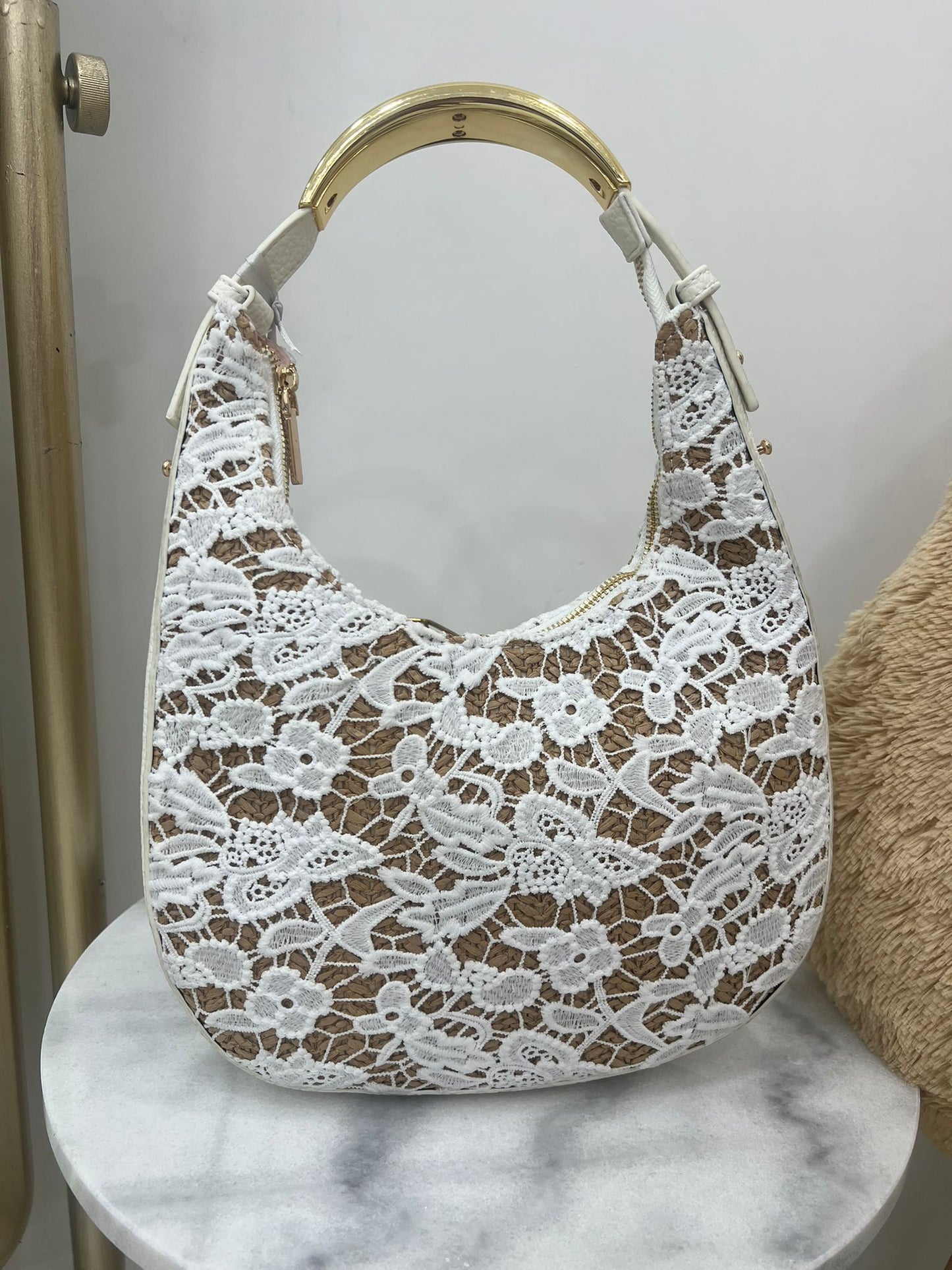Hobo bag con pizzo